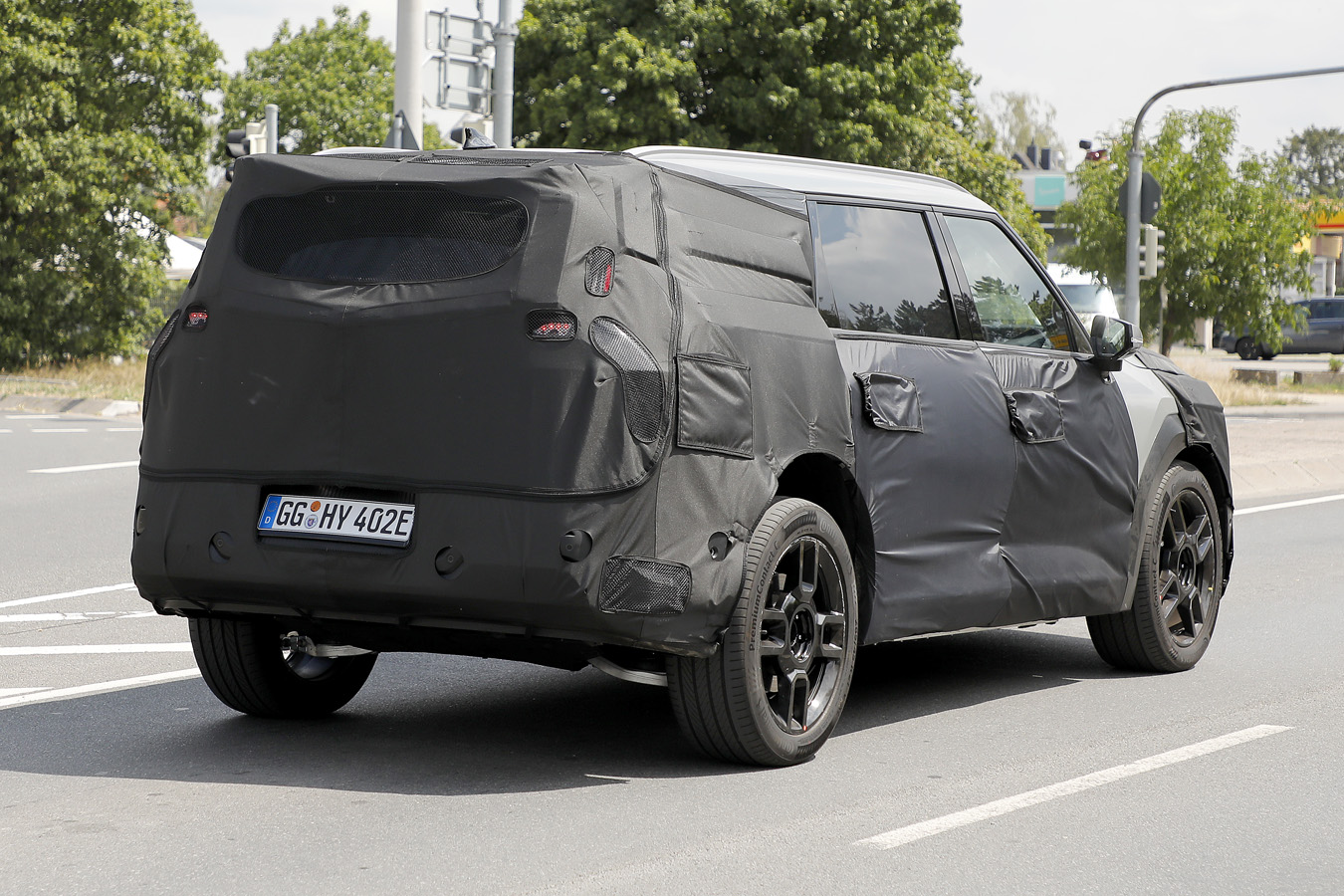 Kia EV9 spy shot rear quarter