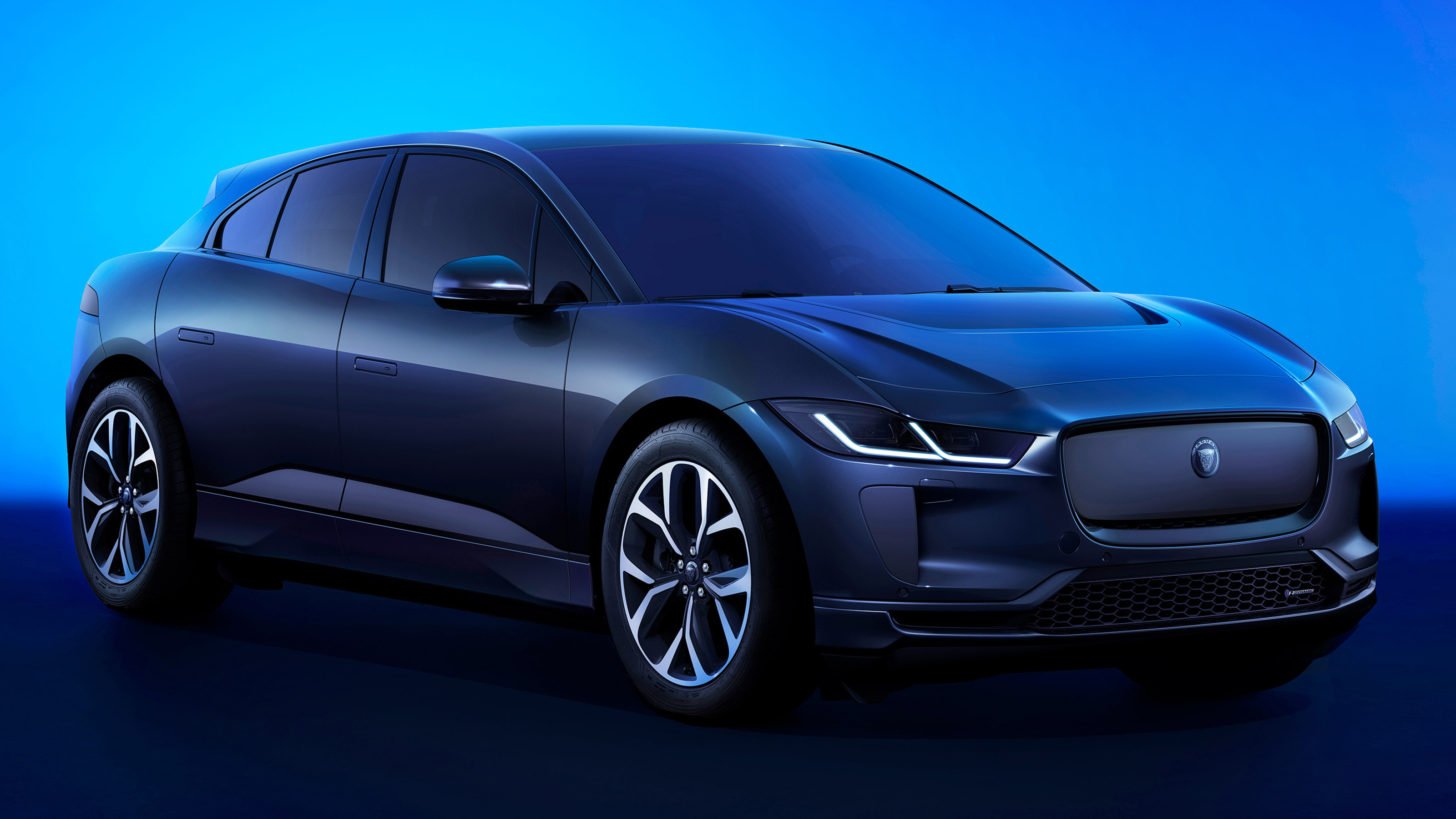 Jaguar I-Pace - front