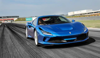 Ferrari F8 Tributo front tracking