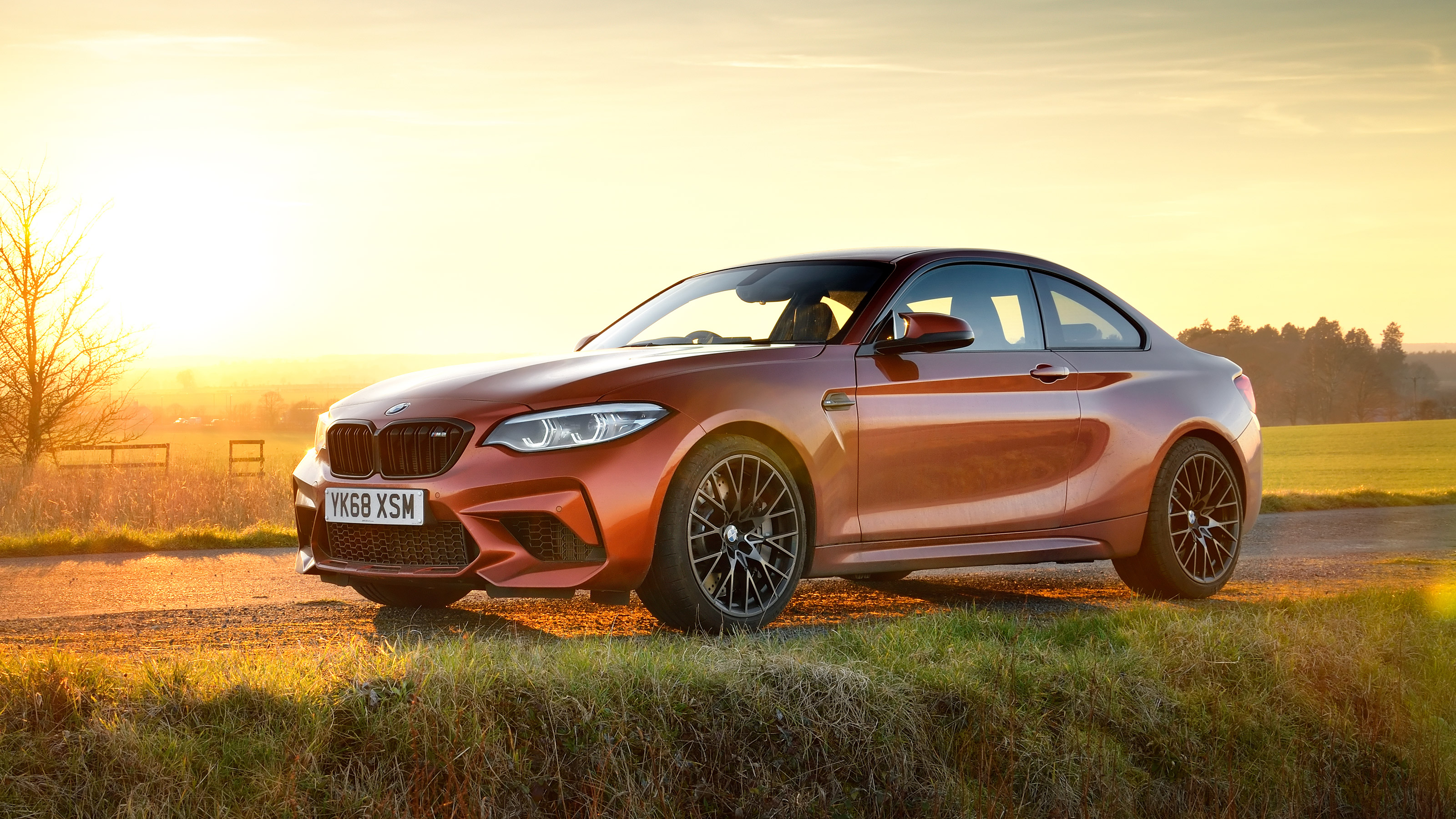 Orange BMW M2