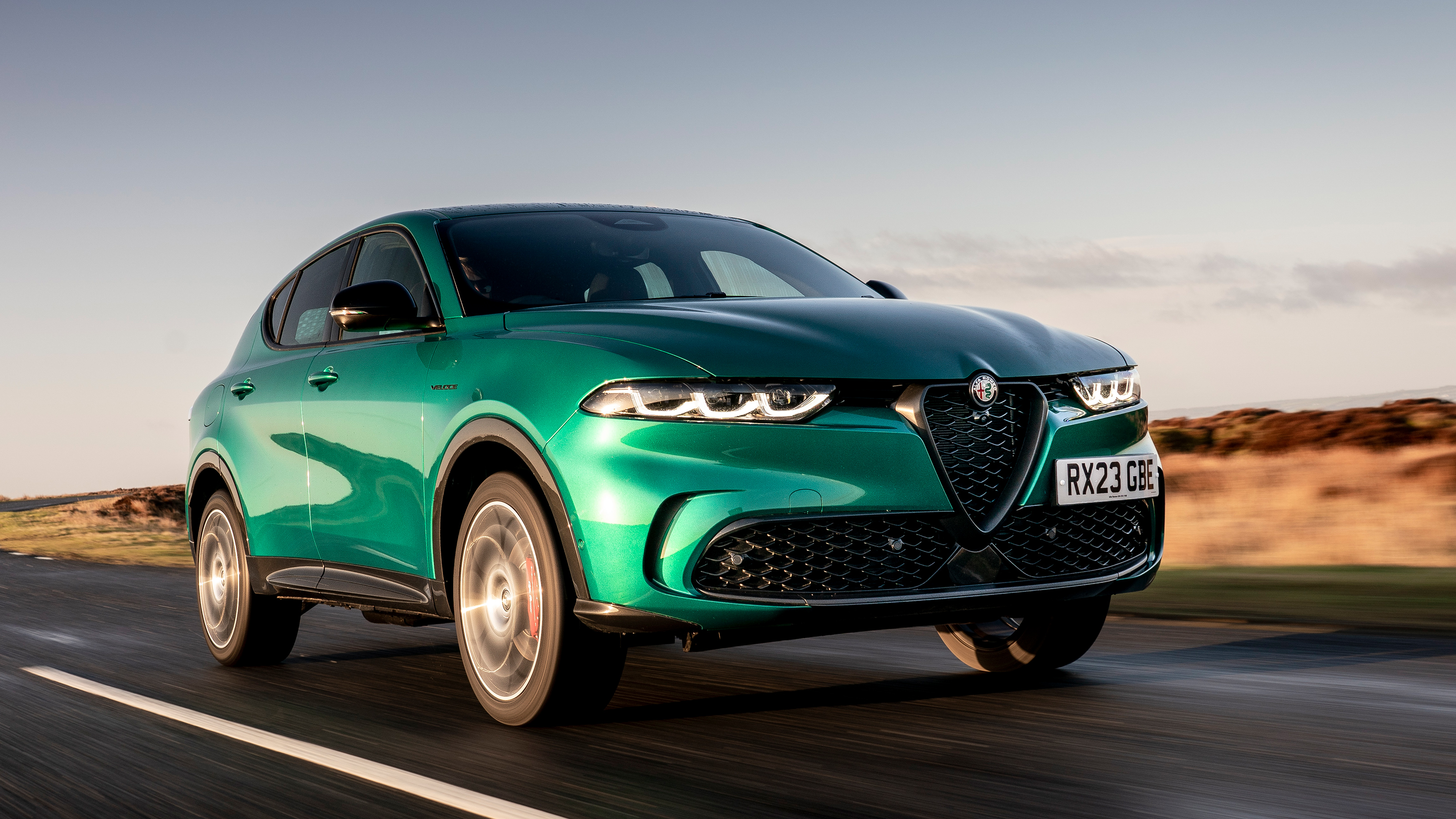 Alfa Romeo Tonale front quarter dynamic